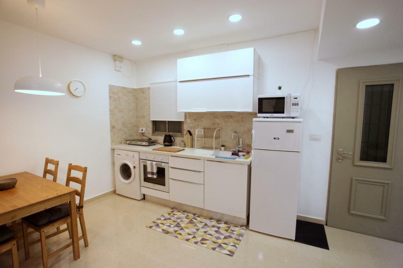 Modern Home In The Heart Of Nachlaot Jeruzalem Buitenkant foto