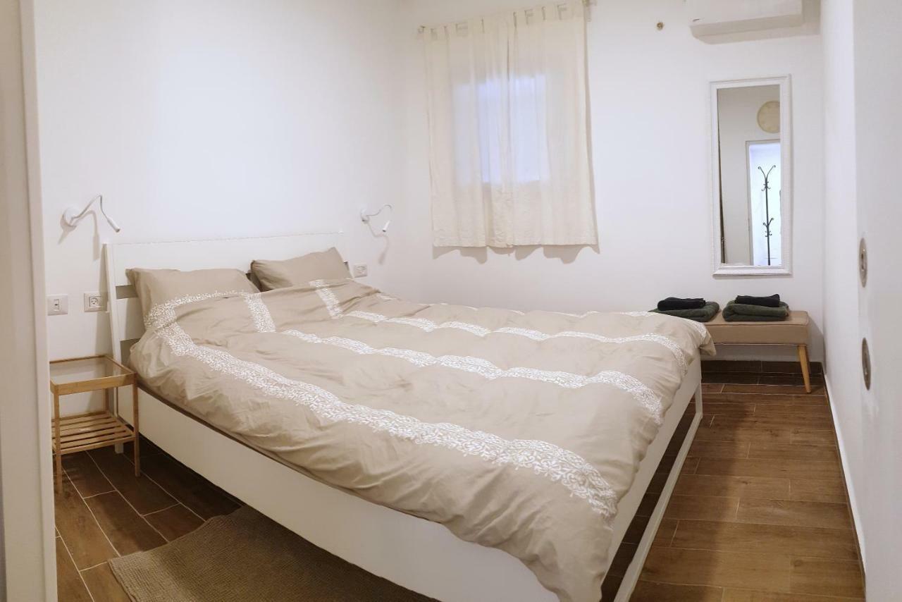 Modern Home In The Heart Of Nachlaot Jeruzalem Buitenkant foto