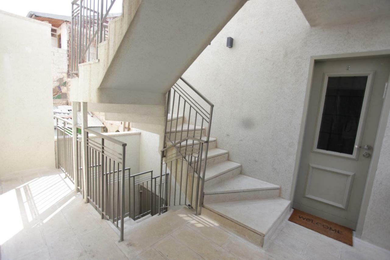 Modern Home In The Heart Of Nachlaot Jeruzalem Buitenkant foto