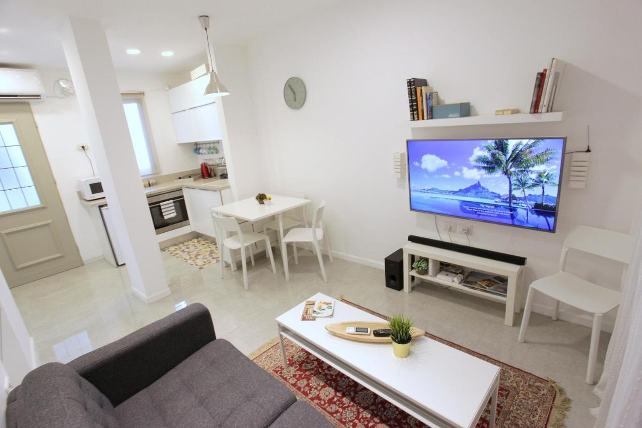 Modern Home In The Heart Of Nachlaot Jeruzalem Buitenkant foto